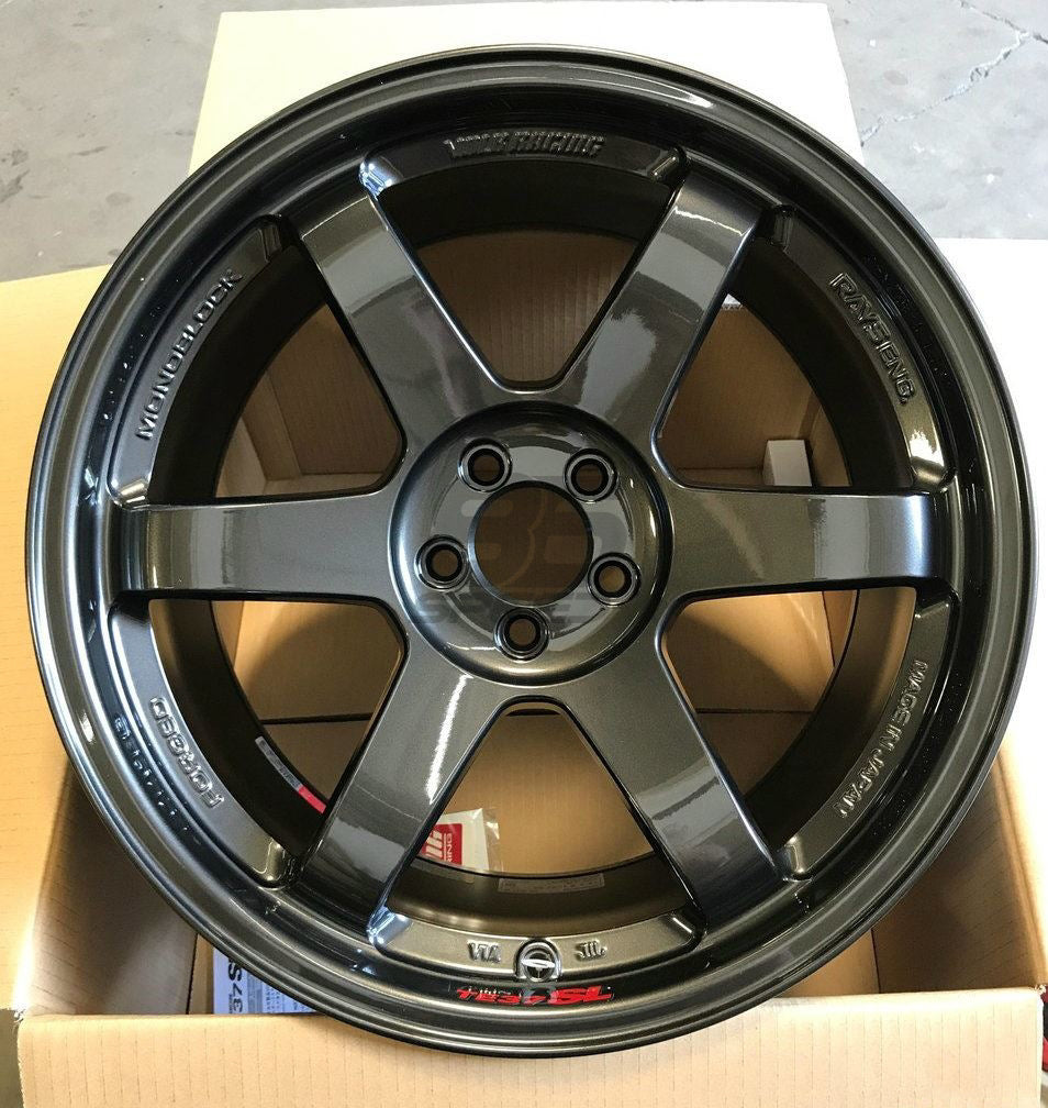 TE37 SL 18x10.5 +22 5x114.3