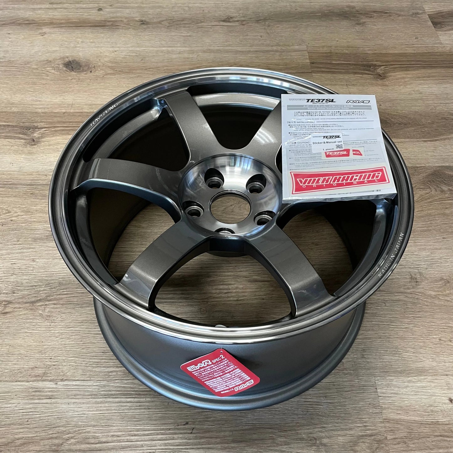 TE37 SAGA SL 17X9 +21 5X114.3 Pressed Graphite